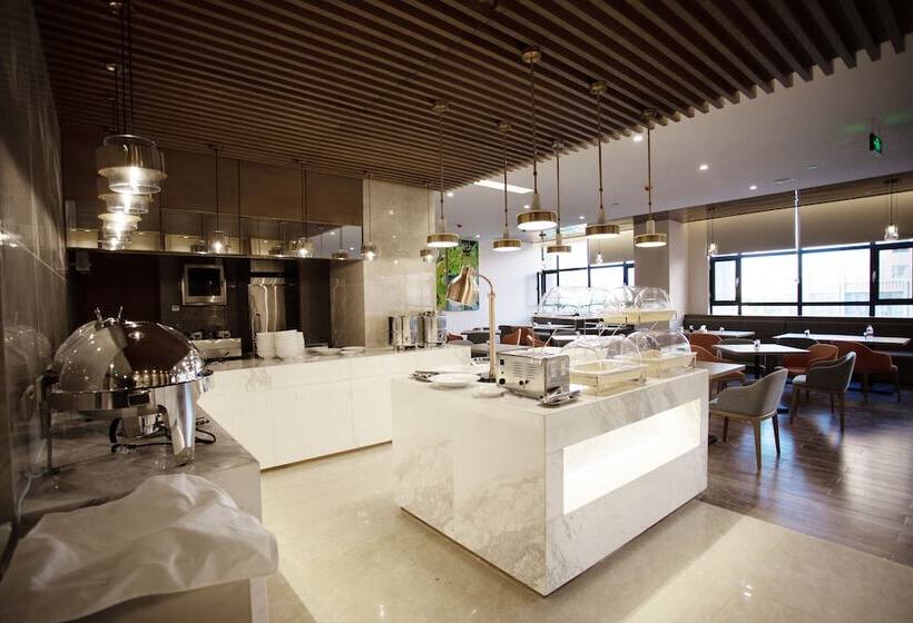 Quality Hotel Zhangye