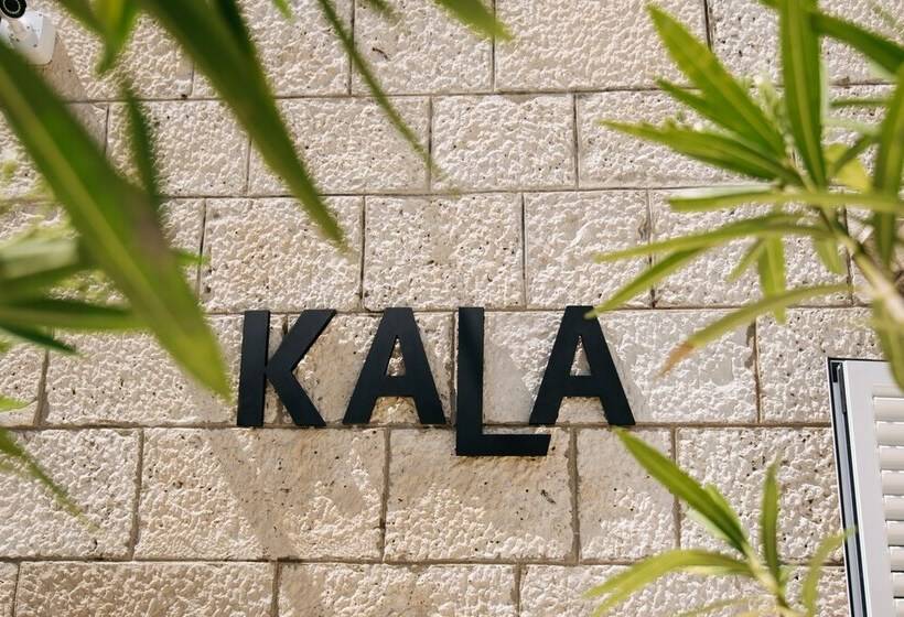 בית מלון כפרי Kala Luxurys By Duhomes