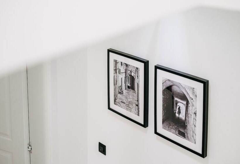 בית מלון כפרי Kala Luxurys By Duhomes