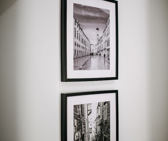 בית מלון כפרי Kala Luxurys By Duhomes