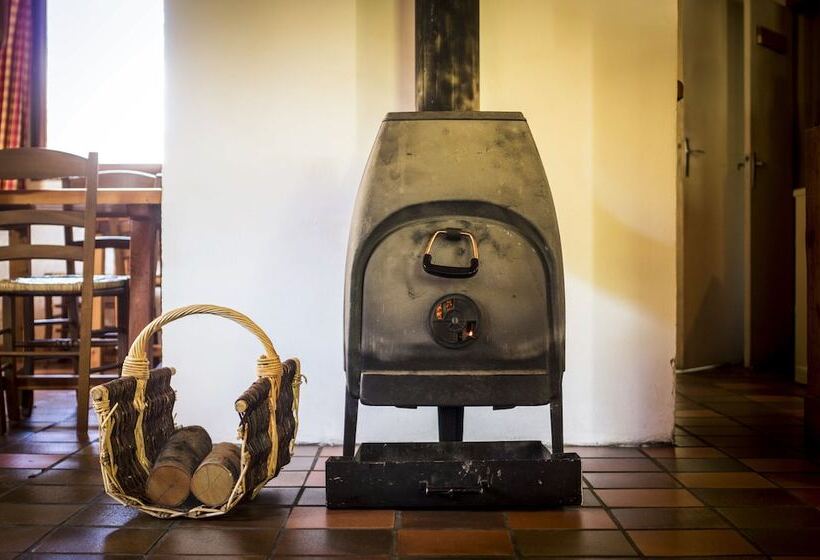 בית מלון כפרי Le Champ De Pin