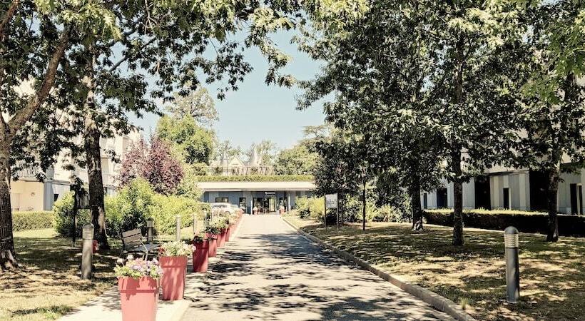 בית מלון כפרי Le Château Des Plans