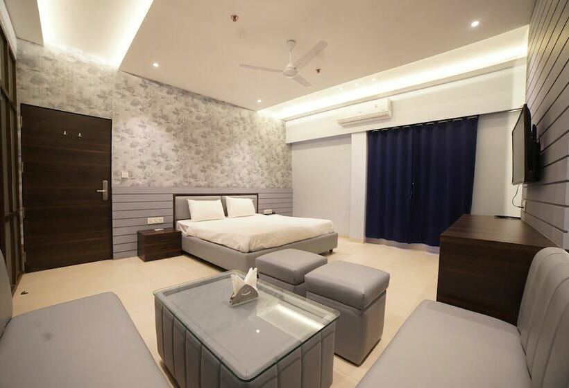 בית מלון כפרי Mayur