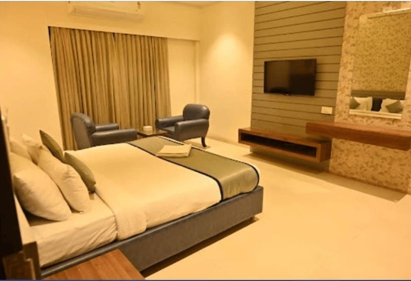 בית מלון כפרי Mayur