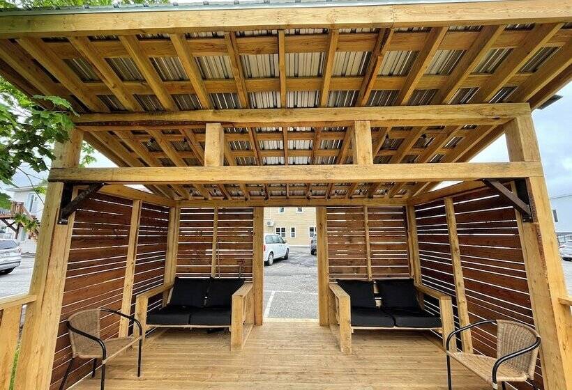 Отель Morel Executive Suites