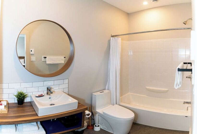 Отель Morel Executive Suites