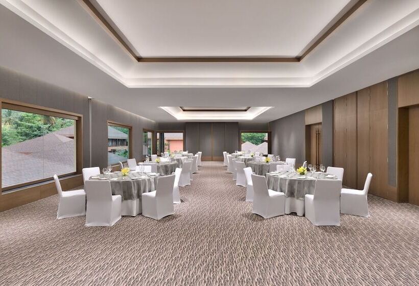 בית מלון כפרי Mulberry Shades Bengaluru Nandi Hills, A Tribute Portfolio Resort