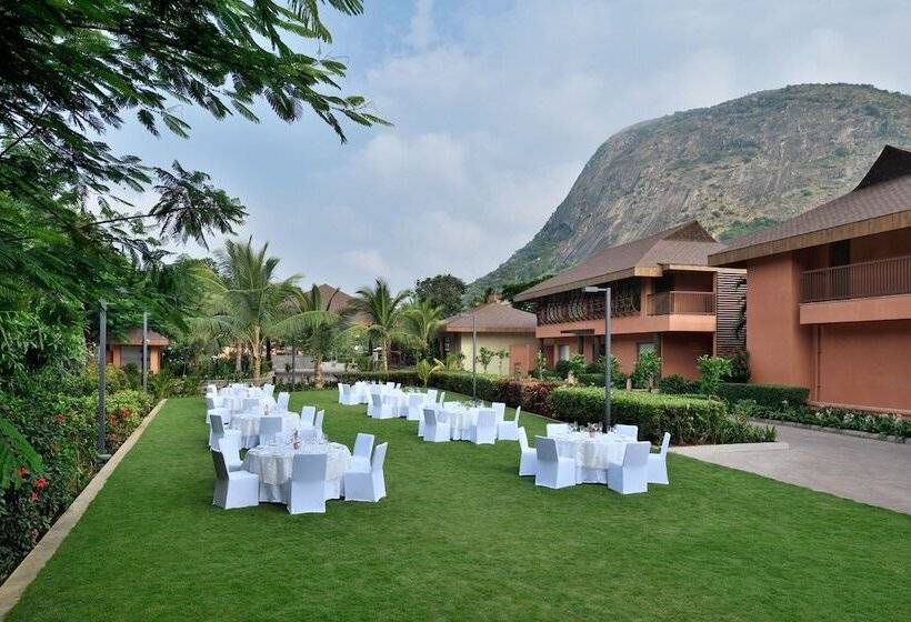 酒店 Mulberry Shades Bengaluru Nandi Hills, A Tribute Portfolio Resort