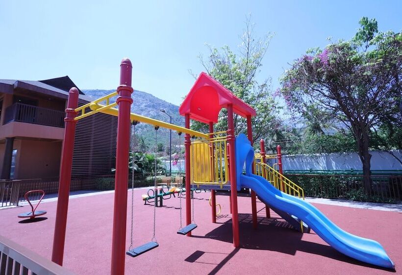 בית מלון כפרי Mulberry Shades Bengaluru Nandi Hills, A Tribute Portfolio Resort