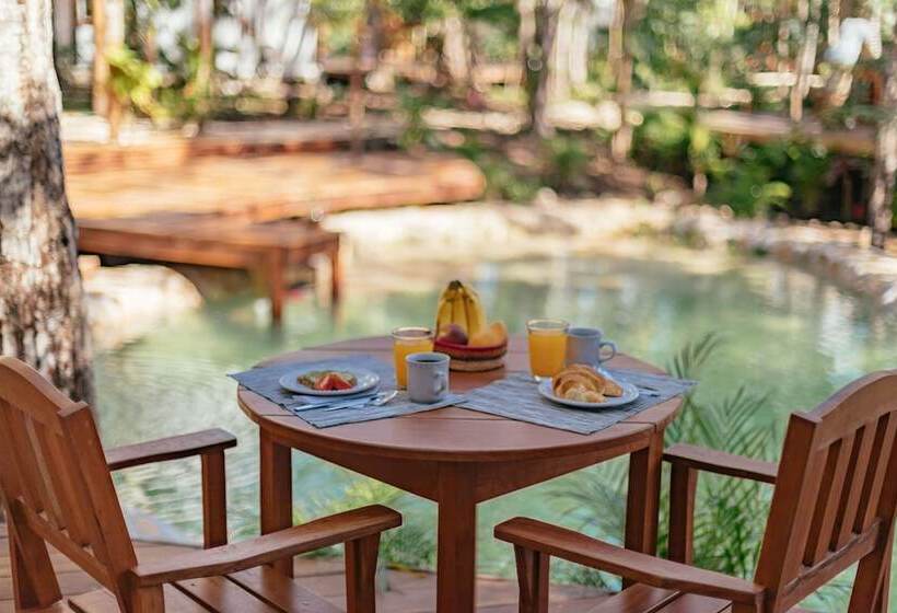 هتل Nahouse Jungle Lodges