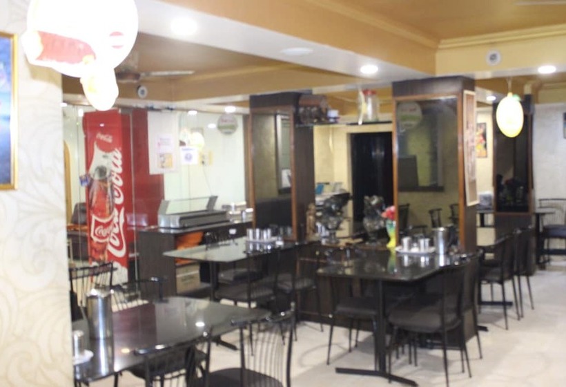 בית מלון כפרי Niraj International