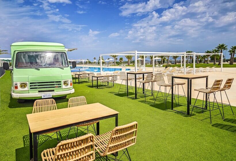 Отель Occidental Mar Menor