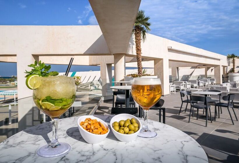 Отель Occidental Mar Menor