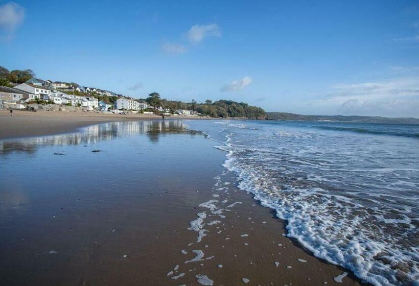 ホテル Ocean Cabins No 10 At The Square Saundersfoot