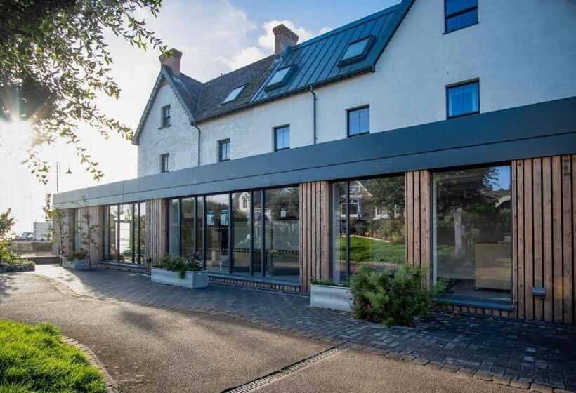 ホテル Ocean Cabins No 10 At The Square Saundersfoot