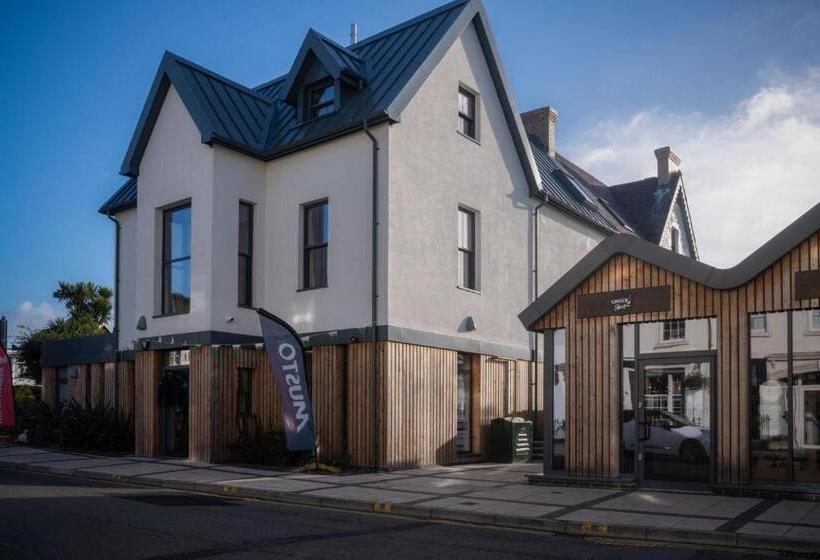 ホテル Ocean Cabins No 10 At The Square Saundersfoot