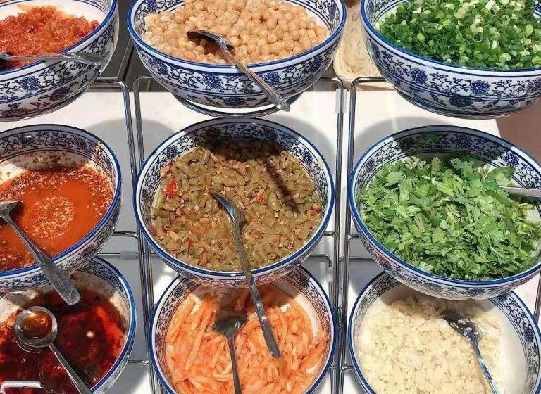 فندق Park Inn By Radisson Beihai Silver Beach Wanda Plaza