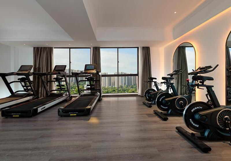 فندق Park Inn By Radisson Beihai Silver Beach Wanda Plaza