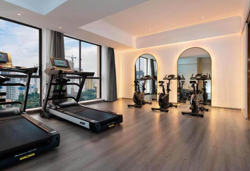 فندق Park Inn By Radisson Beihai Silver Beach Wanda Plaza