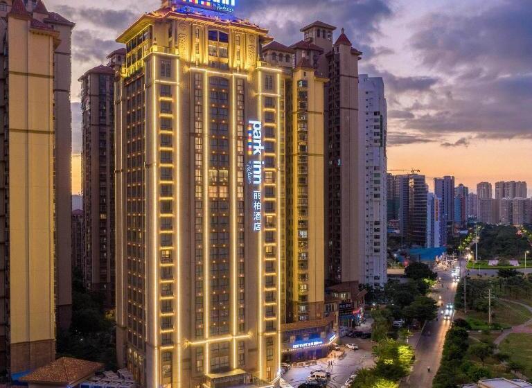 فندق Park Inn By Radisson Beihai Silver Beach Wanda Plaza