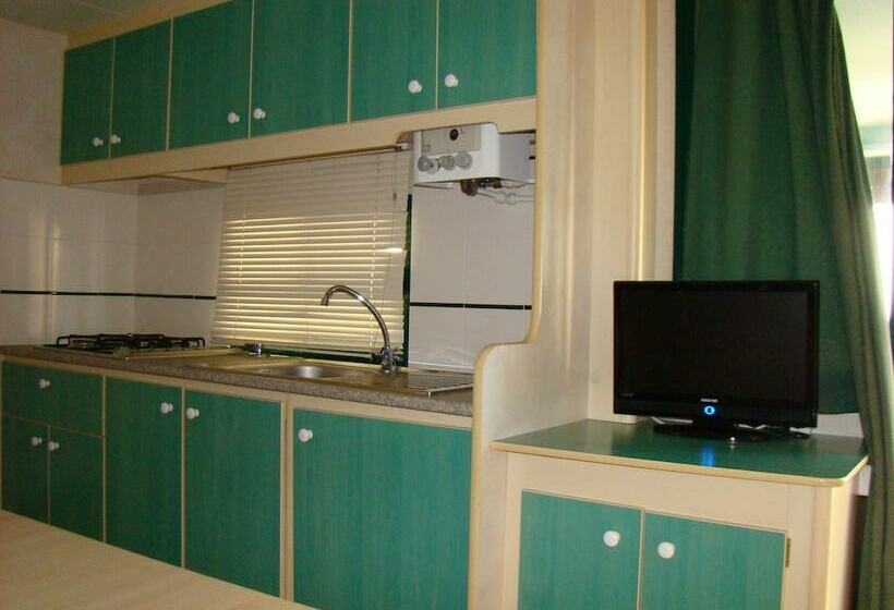 هتل Pet Family Camping Cortina