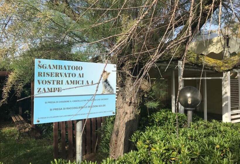 هتل Pet Family Camping Cortina