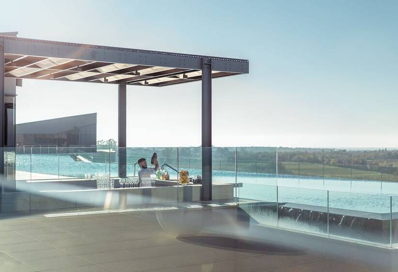 호텔 Petram Resort & Residences