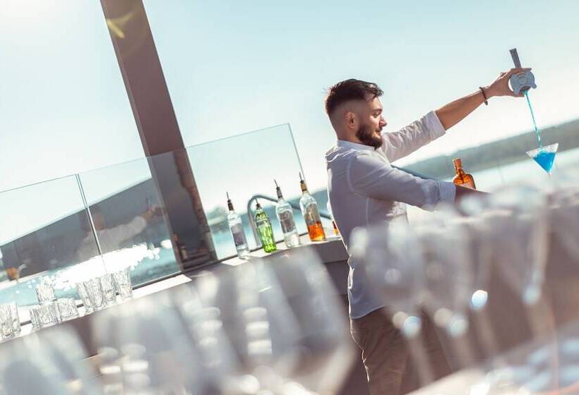 호텔 Petram Resort & Residences