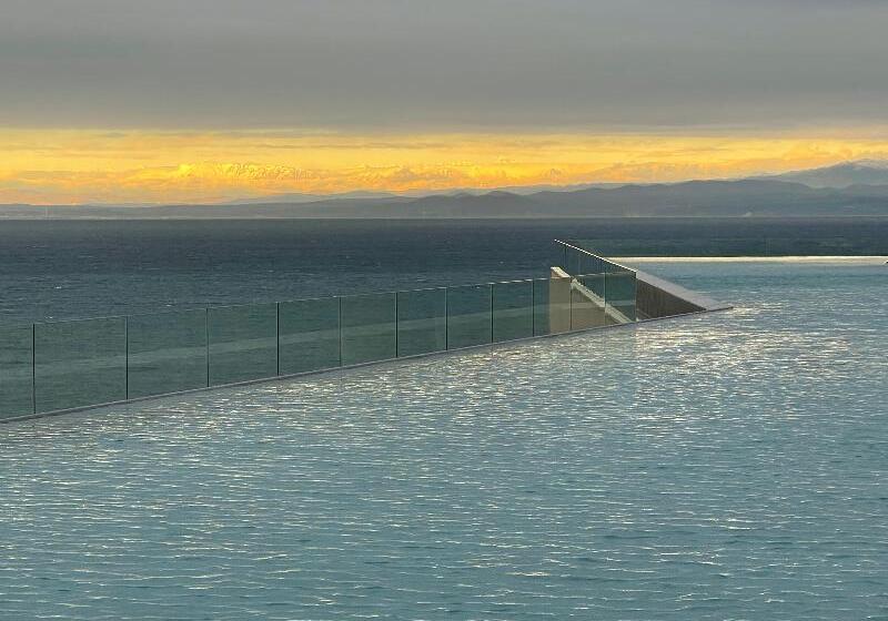 호텔 Petram Resort & Residences