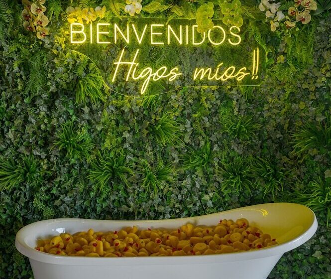 호텔 R2 Higos Beach