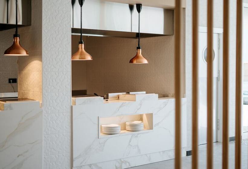 호텔 R2 Higos Beach