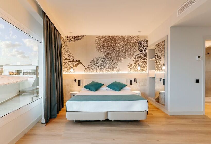 فندق R2 Higos Beach