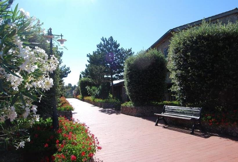 Отель Relais Belvedere