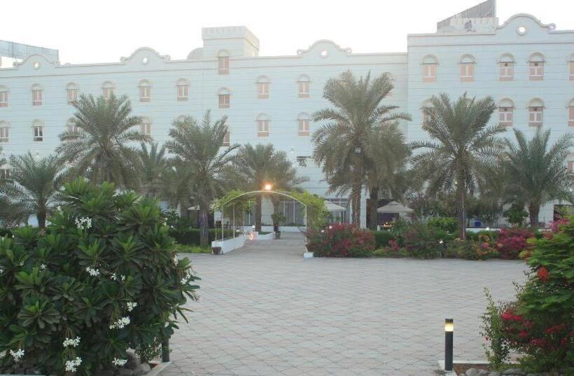 هتل Royal Gardens