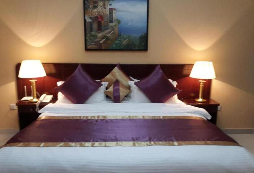 هتل Royal Gardens