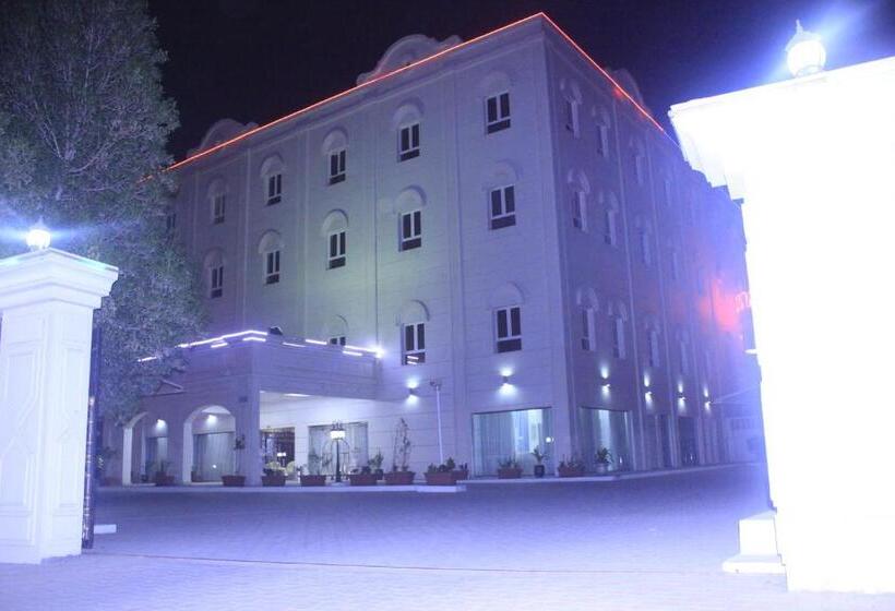 هتل Royal Gardens