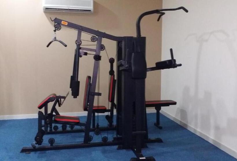 هتل Royal Gardens