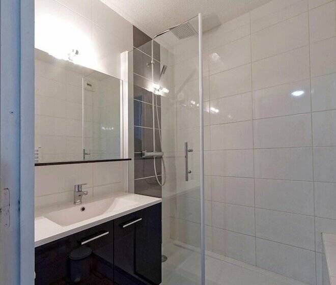 호텔 Terres De France Résidence Les Silènes