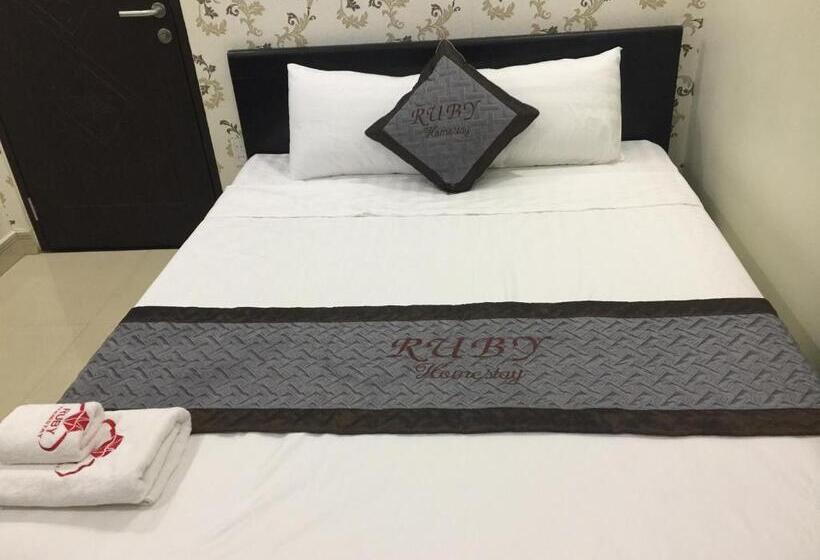 هتل Ruby Homestay