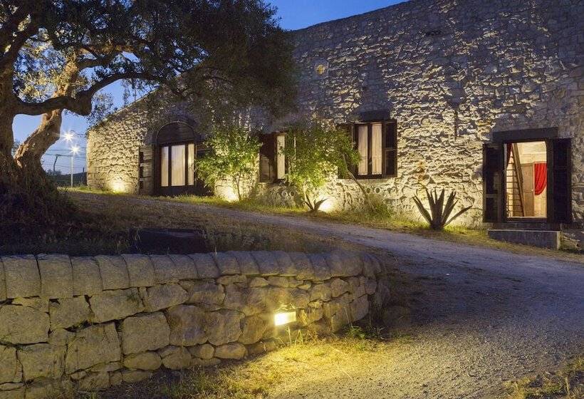 בית מלון כפרי Masseria Fortificata Lo Zafferaneto