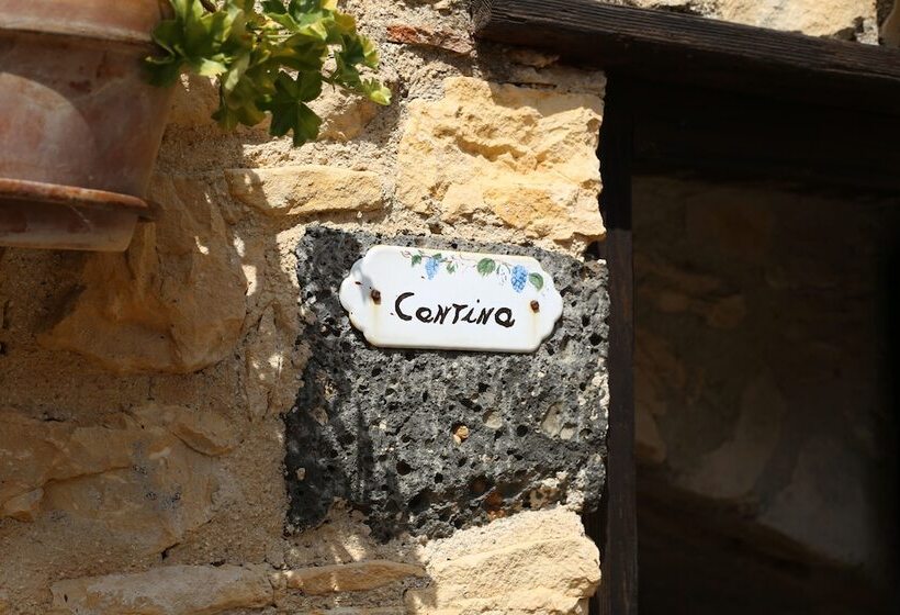 בית מלון כפרי Masseria Fortificata Lo Zafferaneto