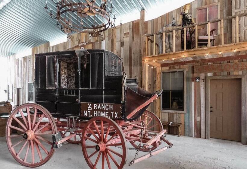 Сельский отель Y.o. Ranch Headquarters