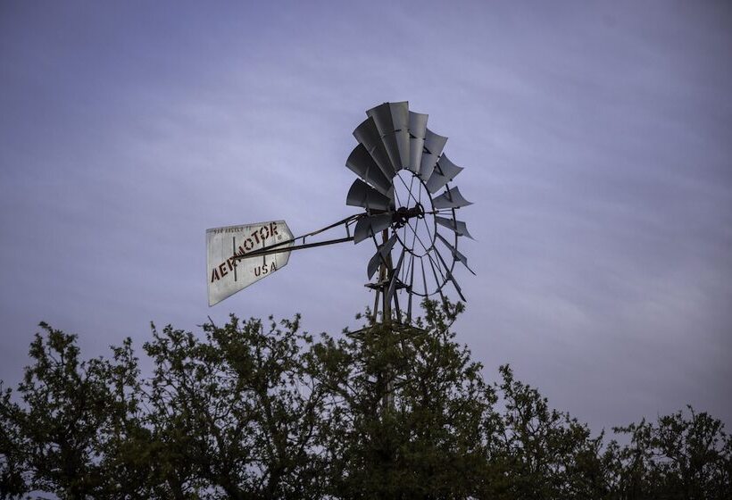 Сельский отель Y.o. Ranch Headquarters