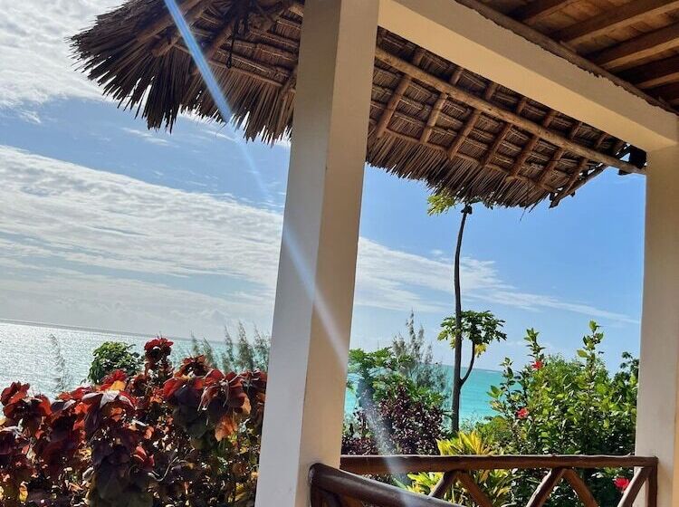 בית מלון כפרי Sazani Beach Lodge