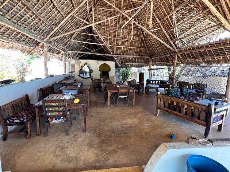 ホテル Sazani Beach Lodge