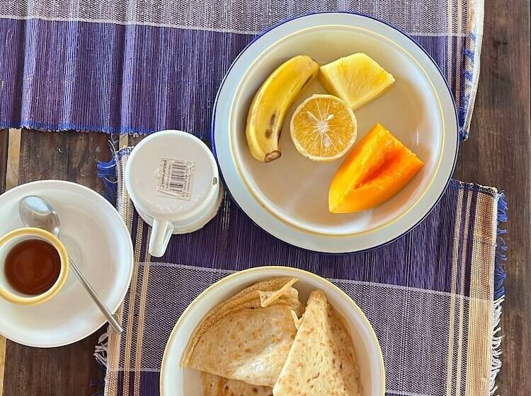 בית מלון כפרי Sazani Beach Lodge