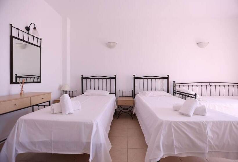 בית מלון כפרי Seaside Gialova