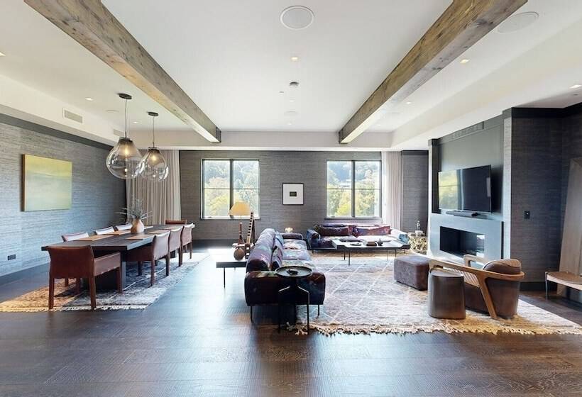 فندق Southall Farm & Inn