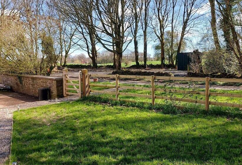 ホテル Spacious Self Catering Accommodation Near Hayonwye