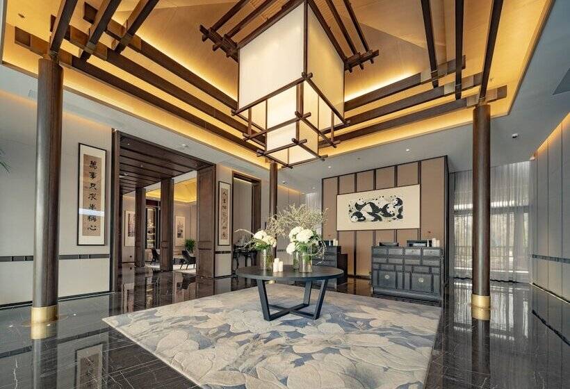 ホテル Swisstouches Resort